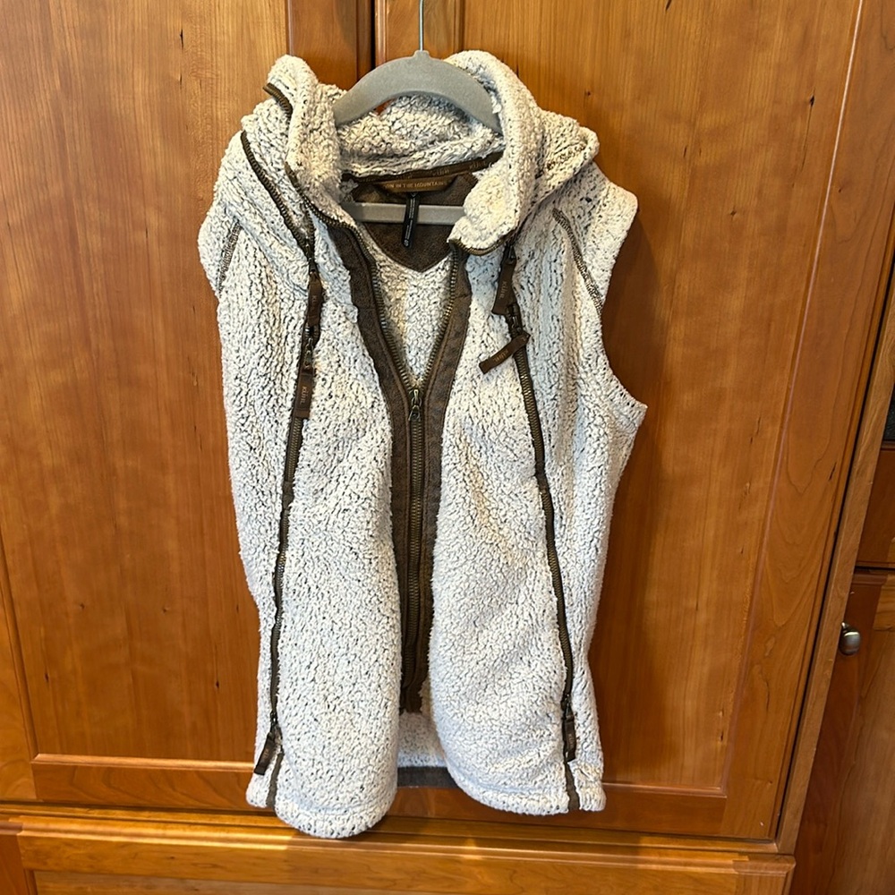 Kuhl Vest, women small